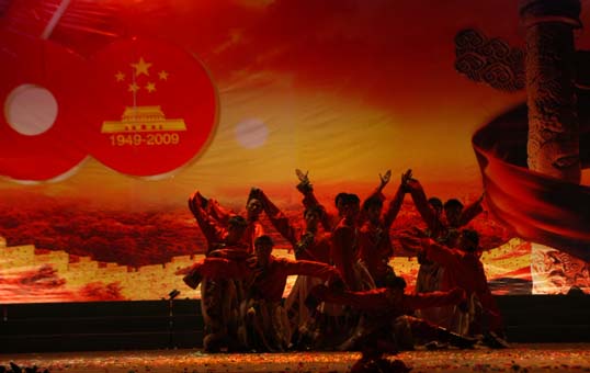 学院国庆60周年文艺晚会剧照组图之二